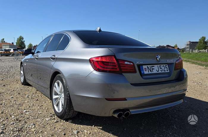 BMW 525, 2.0 l., Седан