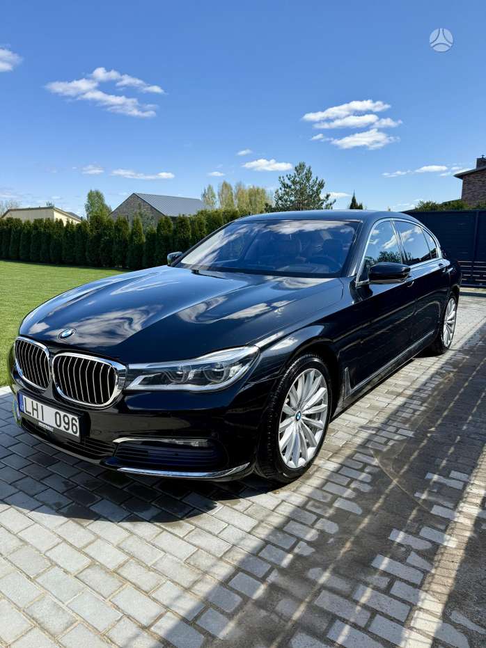 BMW 740, 3.0 l., Седан