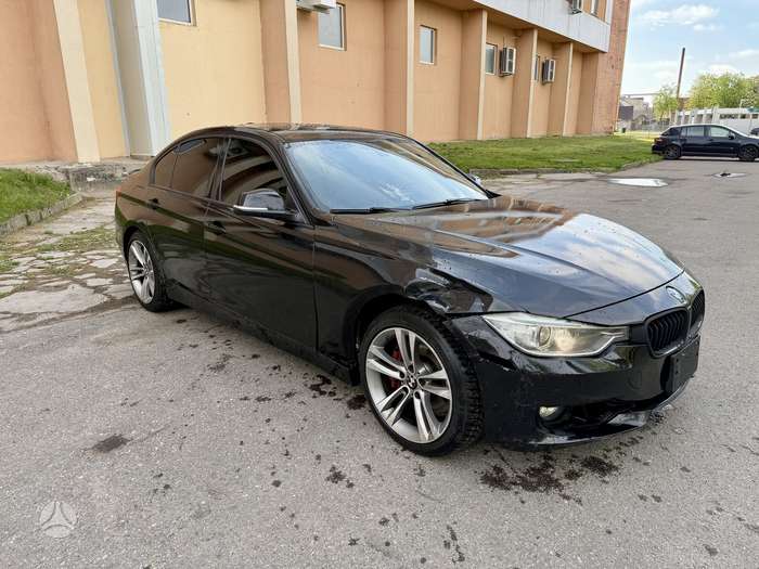BMW 335, 3.0 l., Седан