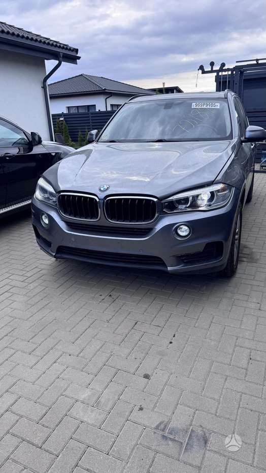 BMW X5, 3.0 l., Минивэн