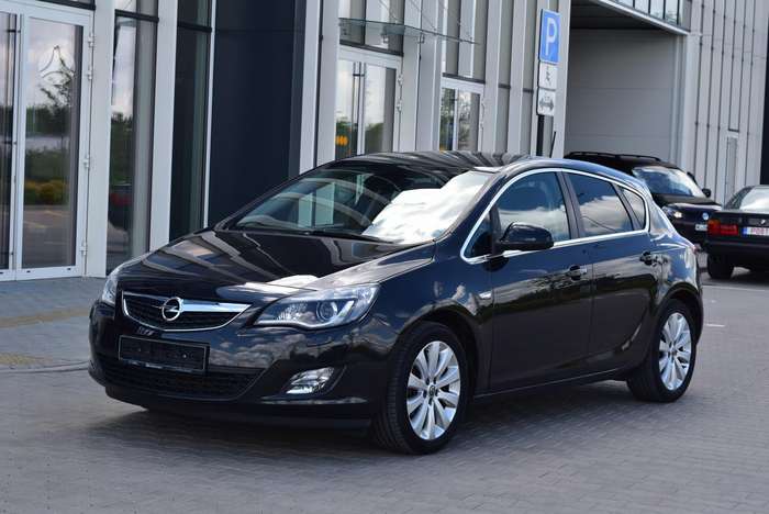 Opel Astra, 1.4 l., hatchback