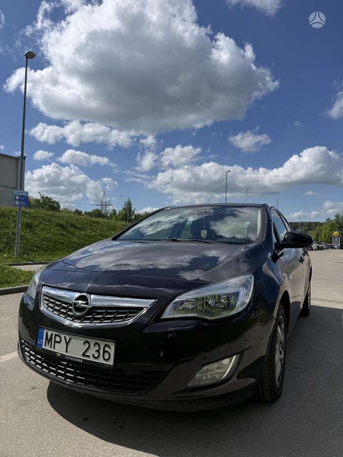 Opel Astra, 1.7 l., Хэтчбек