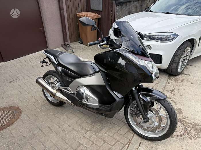 Honda NC 700cc, street / classic