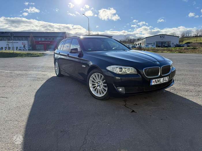 BMW 530, 3.0 l., wagon