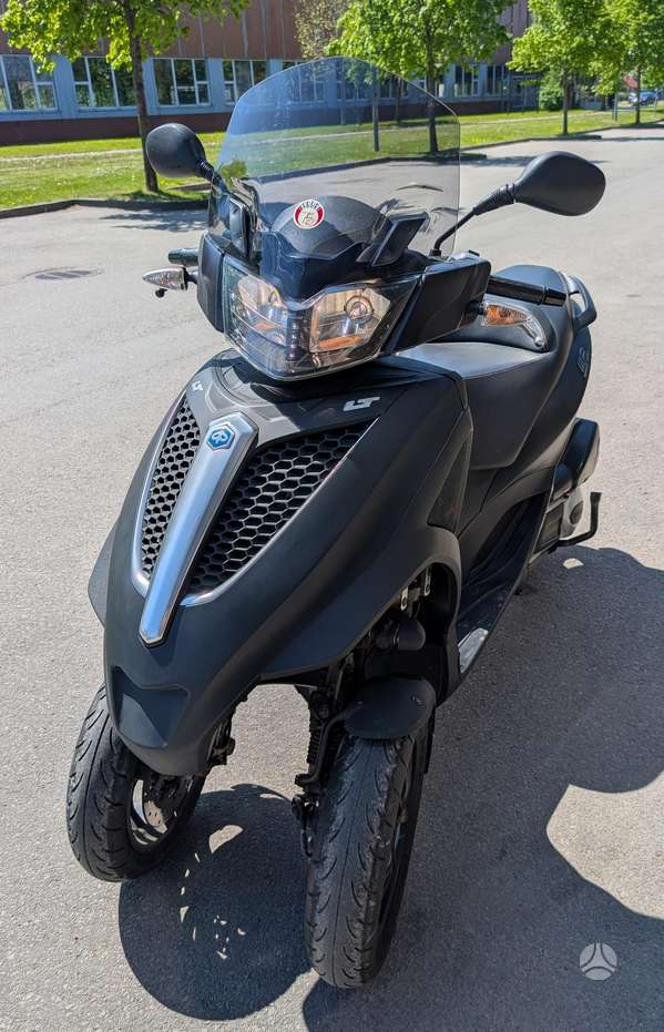 Piaggio MP3 300cc, трициклы