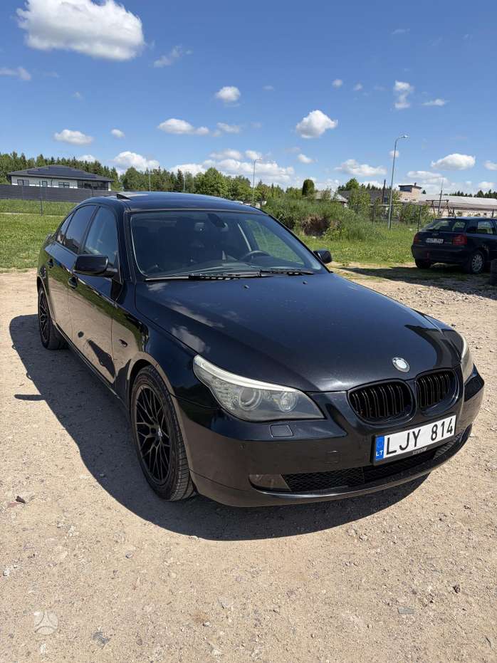 BMW 525, 3.0 l., Седан