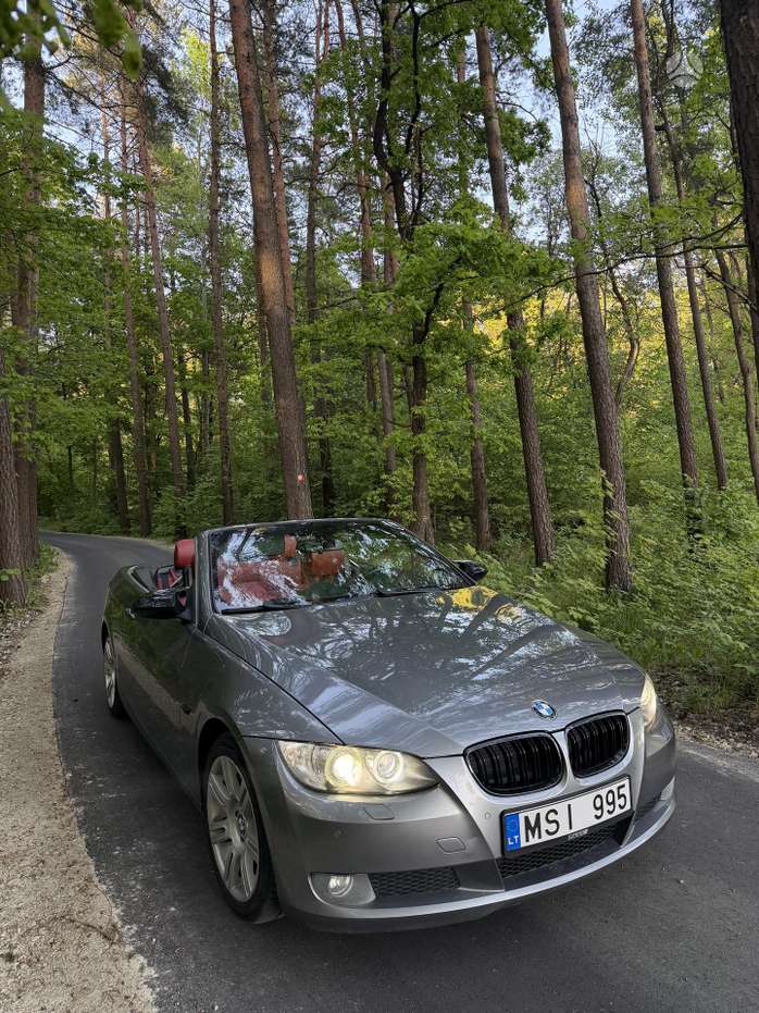 BMW 320, 2.0 l., convertible