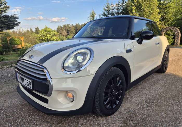 Mini Cooper, 1.5 l., hatchback