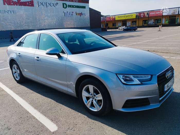 Audi A4, 1.4 l., Седан