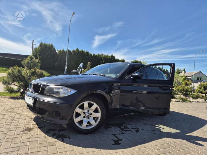 BMW 116, 1.6 l., hatchback