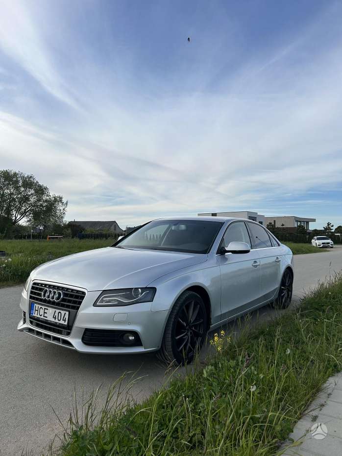 Audi A4, 2.0 l., Седан