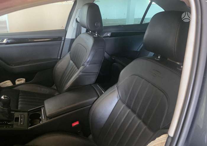 Skoda Superb, 2.0 l., hatchback