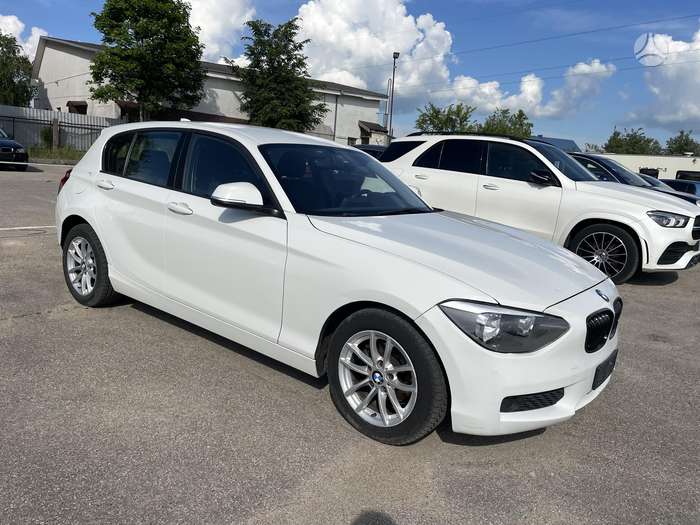 BMW 116, 1.6 l., hatchback
