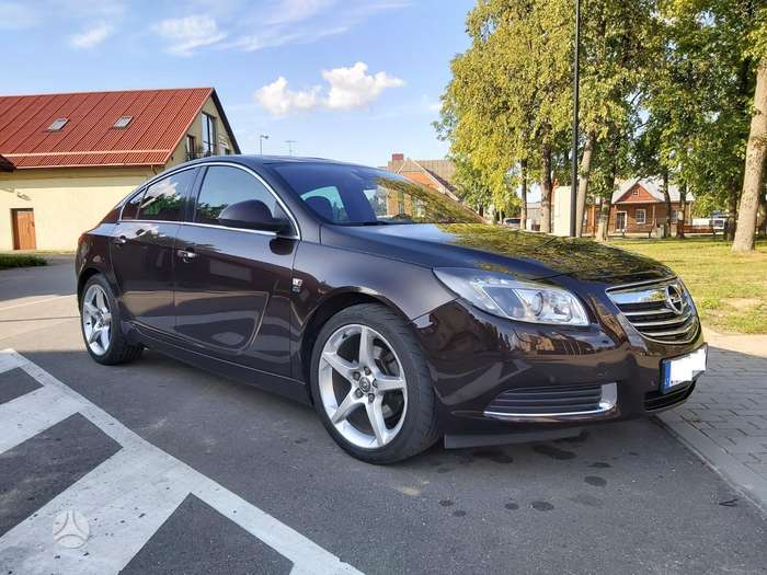 Opel Insignia, 2.0 l., Хэтчбек