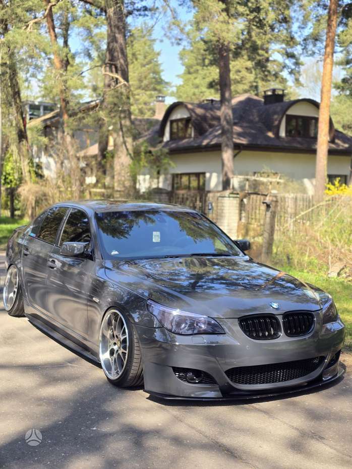 BMW 545, 4.4 l., Седан