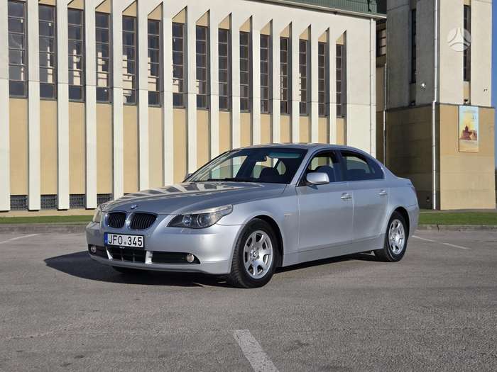 BMW 523, 2.5 l., Седан