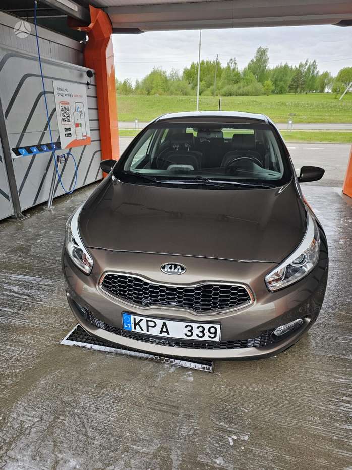 Kia Ceed, 1.6 l., hatchback
