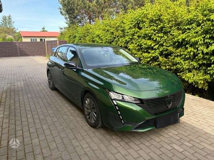 Peugeot 308, 1.2 l., hatchback