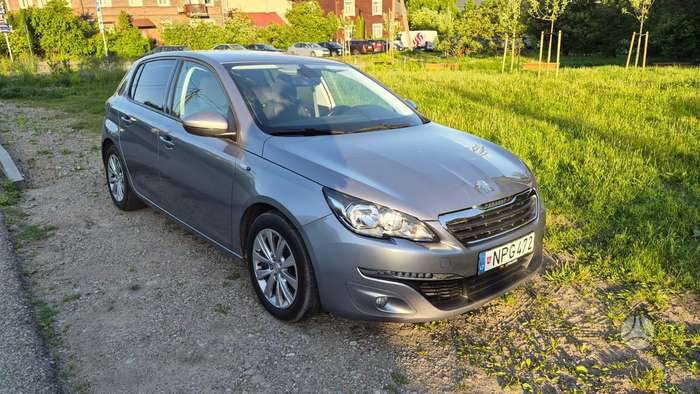 Peugeot 308, 1.2 l., hatchback