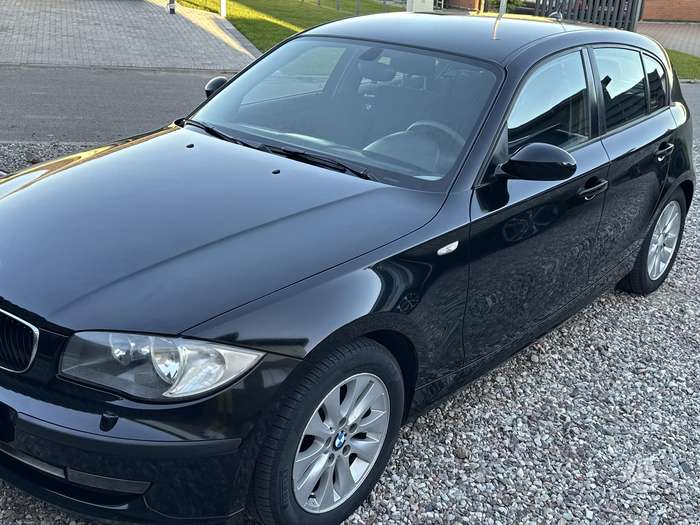 BMW 116, 1.6 l., hatchback