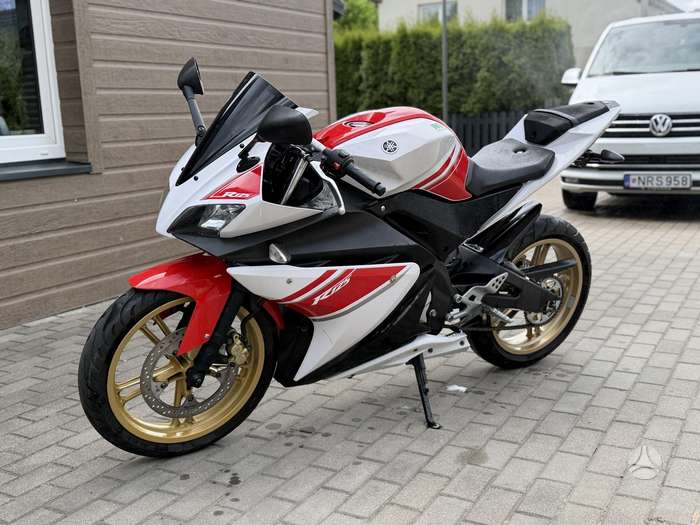 Yamaha YZF 125cc, superbikes