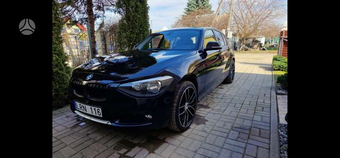BMW 116, 2.0 l., hatchback