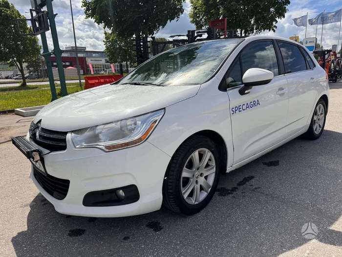 Citroen C4, 1.6 l., hatchback