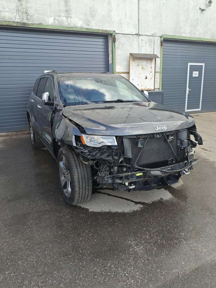 Jeep Grand Cherokee, 5.7 l., off-road / crossover