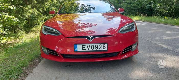 Tesla Model S, 90 кВт·ч, Седан