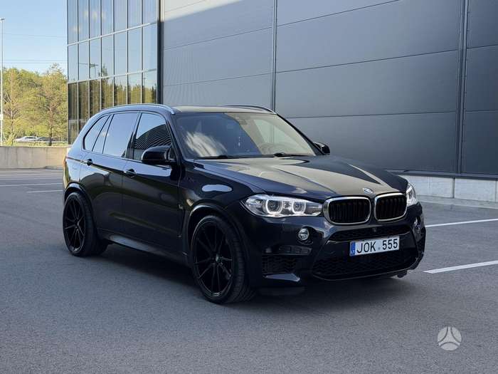 BMW X5, 4.4 l., off-road / crossover