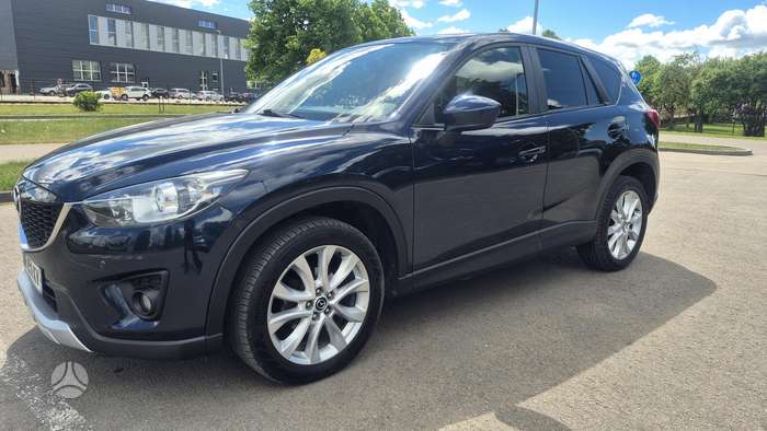 Mazda CX-5, 2.2 l., off-road / crossover