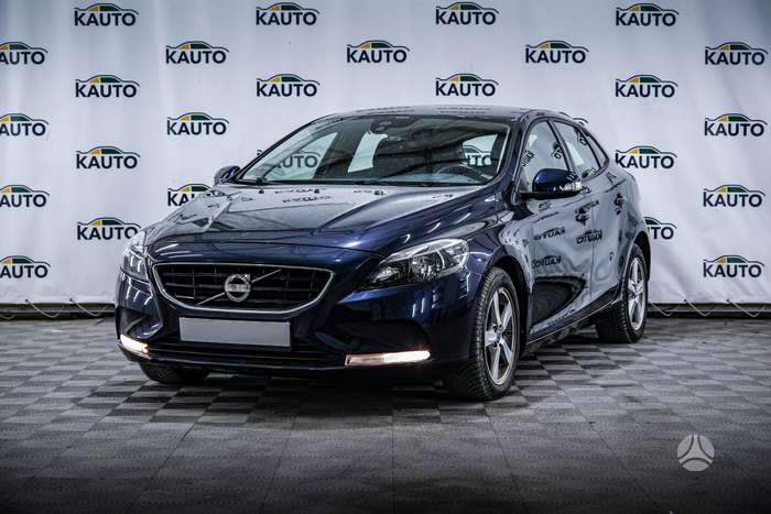 Volvo V40, 1.6 l., hatchback