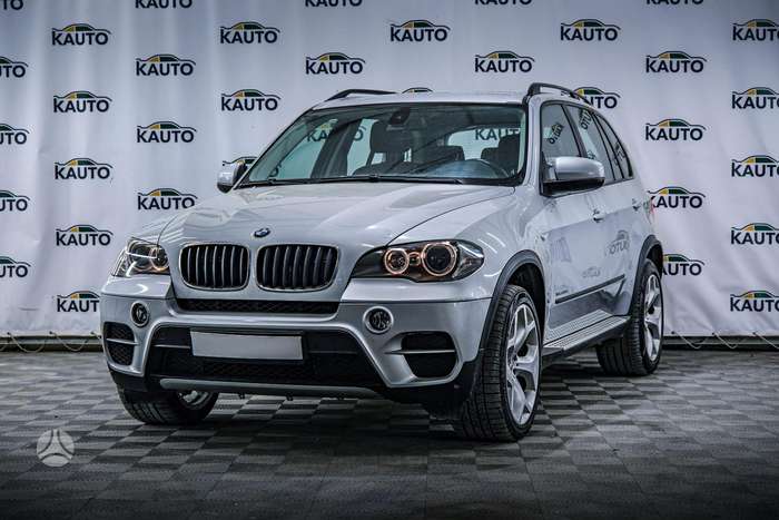 BMW X5, 3.0 l., off-road / crossover