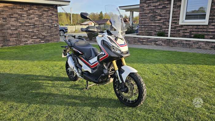 Honda X-ADV 750cc, scooters / mopeds