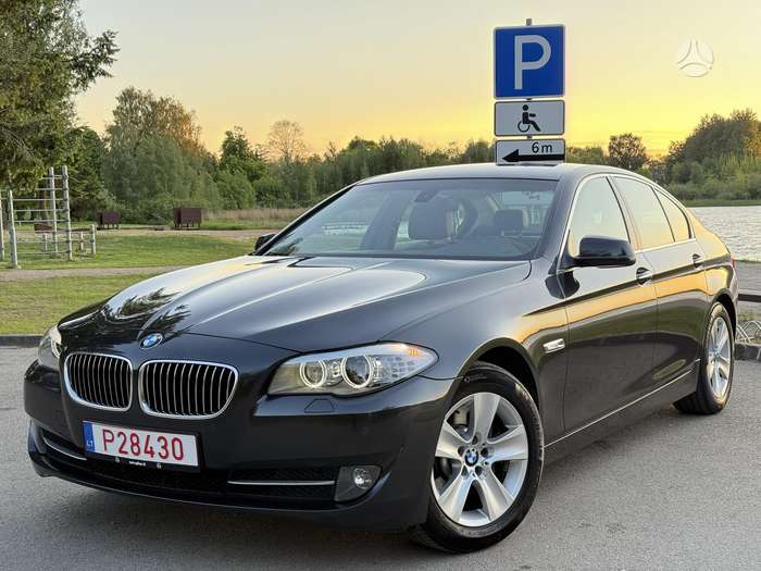 BMW 525, 3.0 l., Седан