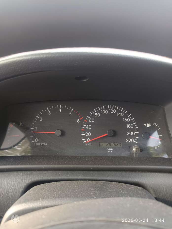 Toyota Corolla, 2.0 l., Седан