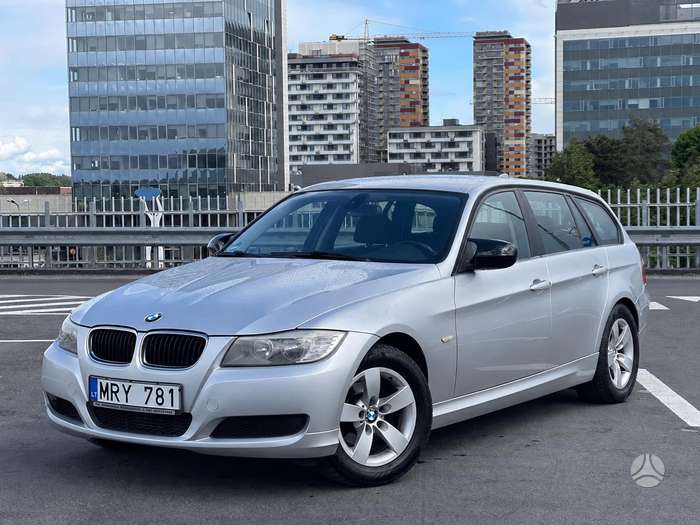 BMW 320, 2.0 l., universalas