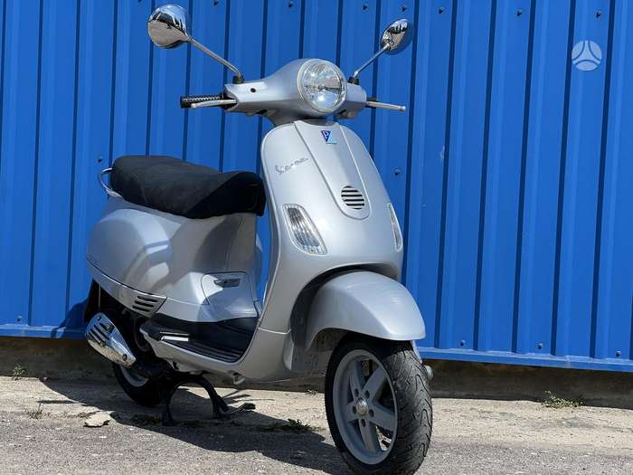 Piaggio Vespa 125cc, мотороллеры / мопеды
