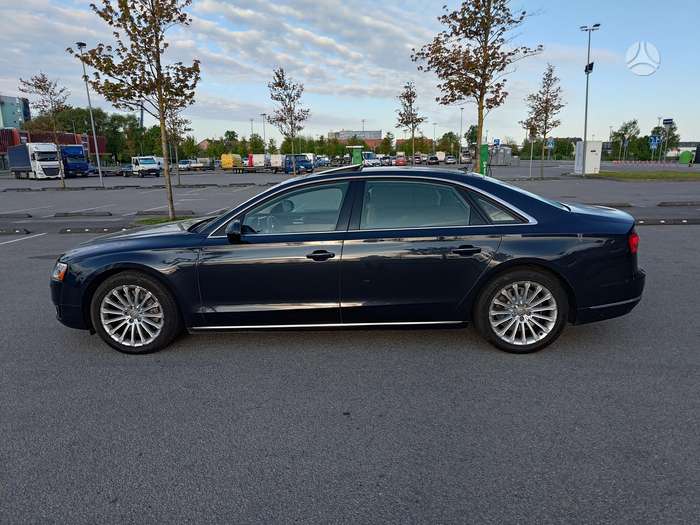 Audi A8 L, 4.0 l., Седан