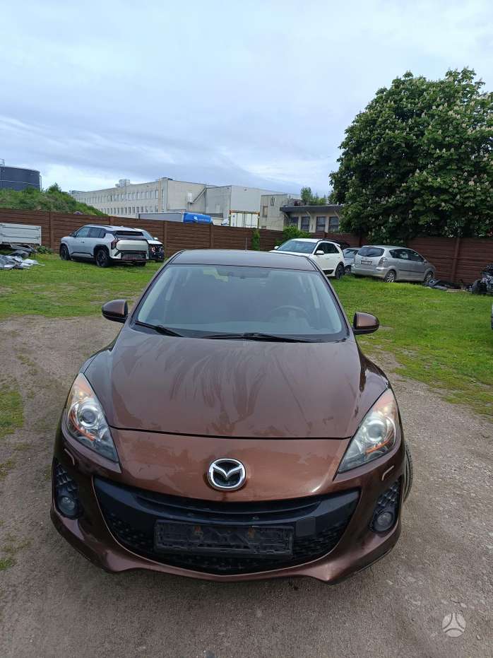 Mazda 3, 2.0 l., hatchback