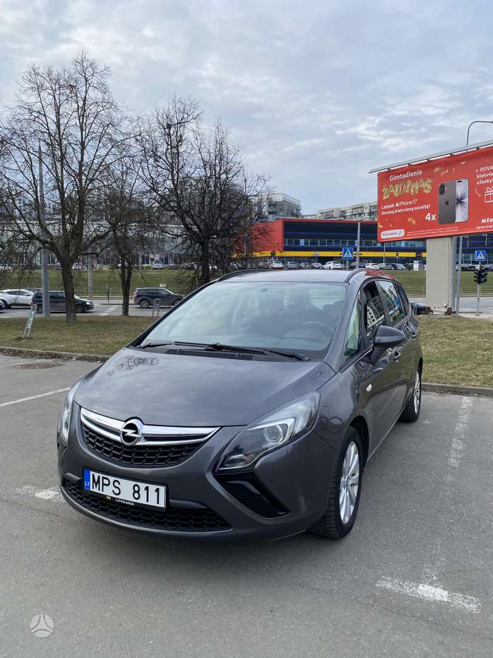 Opel Zafira Tourer, Минивэн