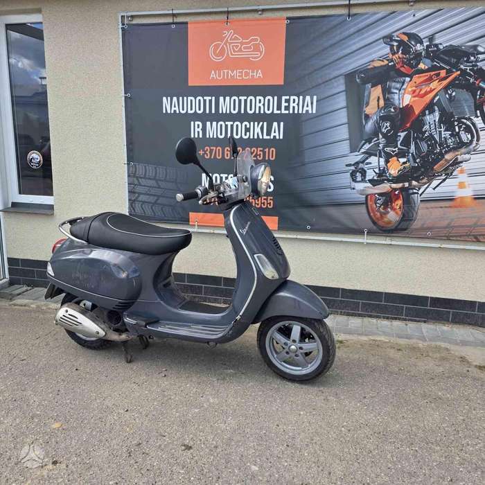Piaggio Vespa 125cc, мотороллеры / мопеды
