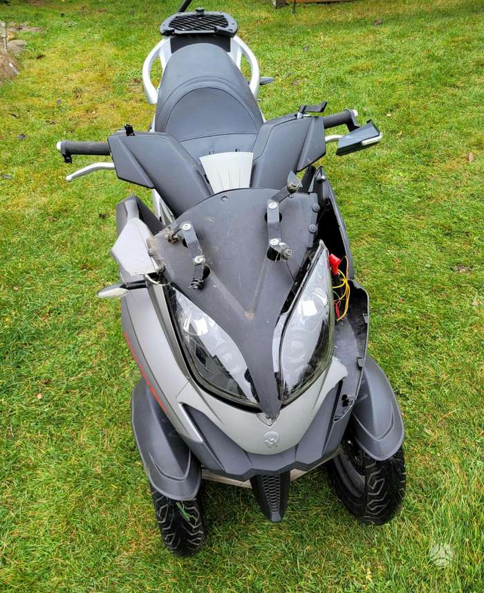 Quadro S350 350cc, trikes