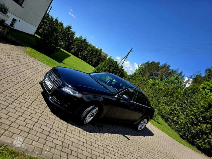 Audi A4, 2.0 l., Седан