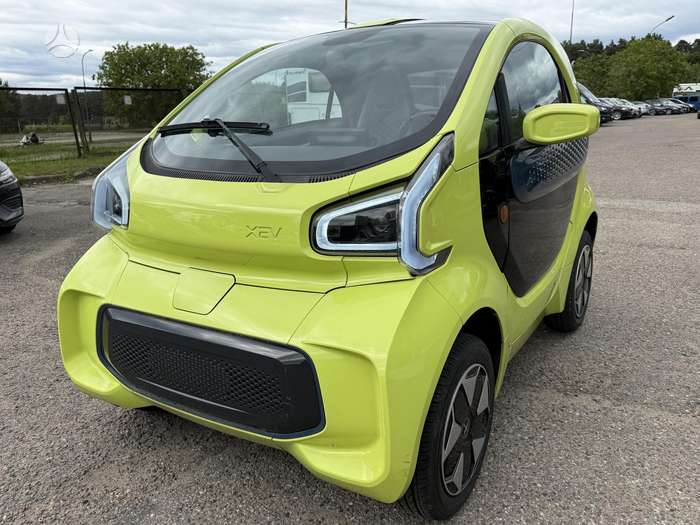 XEV YOYO, hatchback