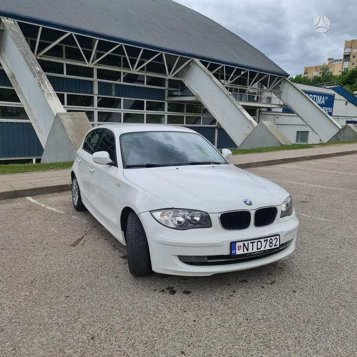 BMW 116, 2.0 l., hatchback