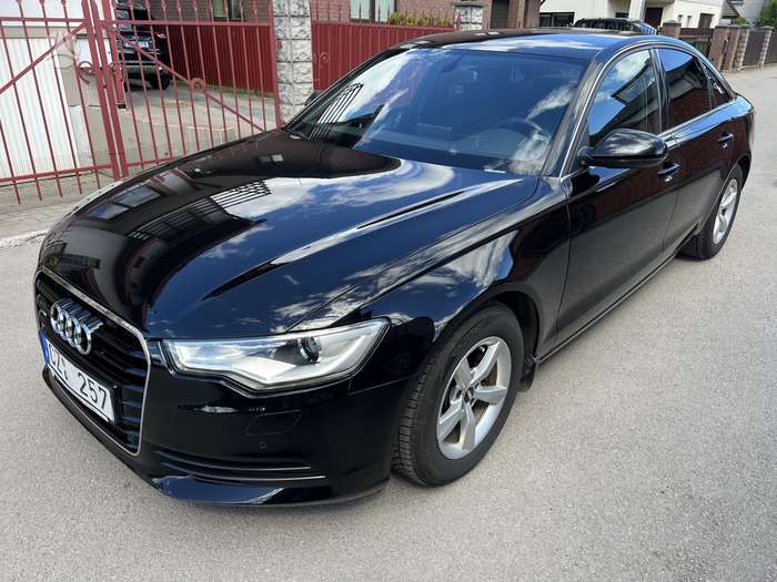 Audi A6, 2.0 l., Седан