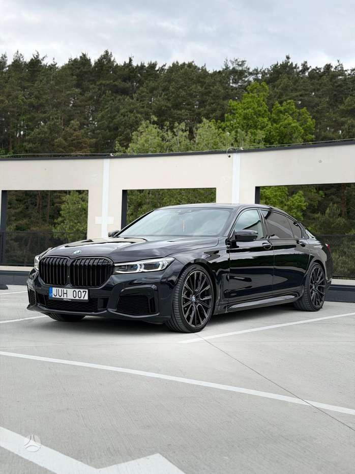 BMW 740, limousine