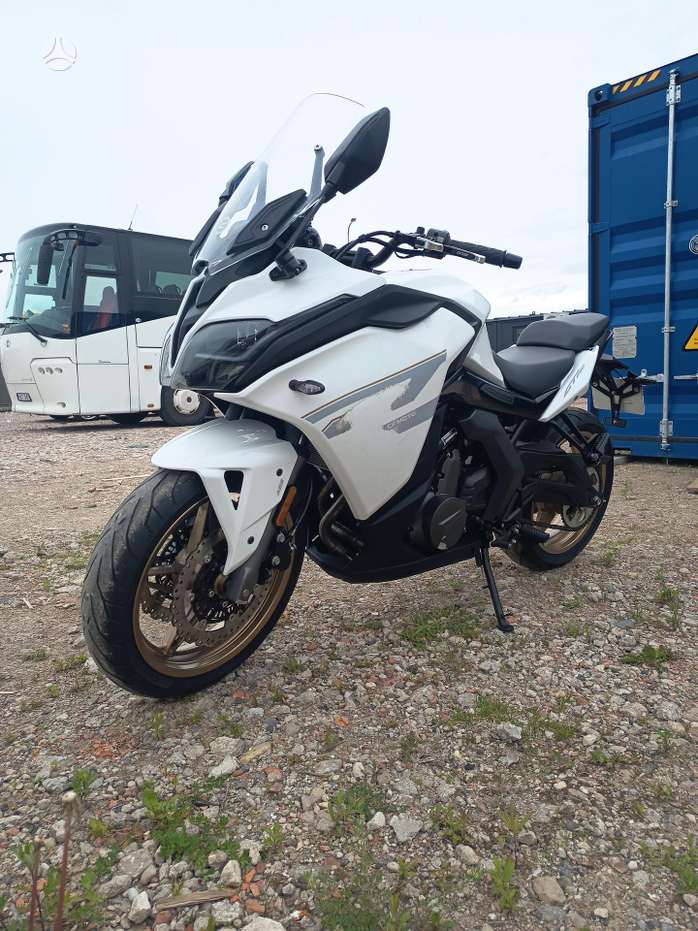 CFMOTO CF650 650cc, street / classic