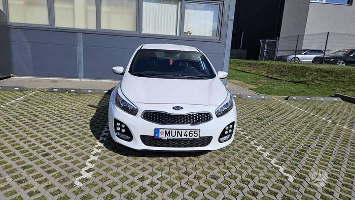 Kia Ceed, 1.6 l., hatchback